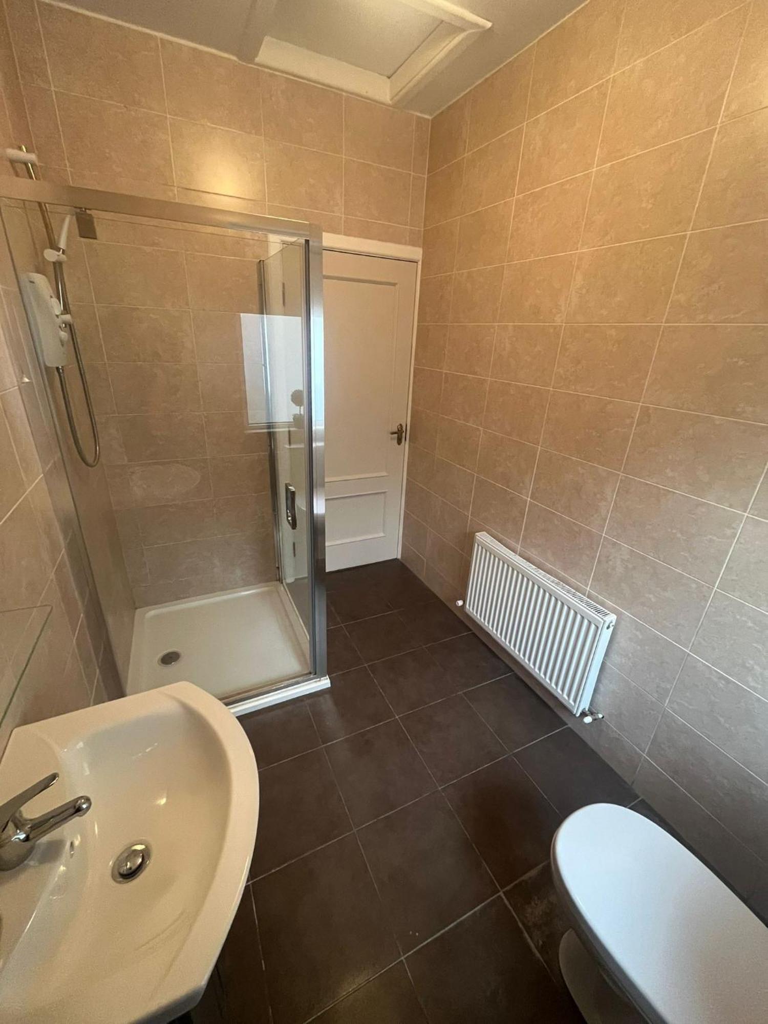 Yeats Lodge Self Catering Apartment And Bar ゴールウェイ エクステリア 写真